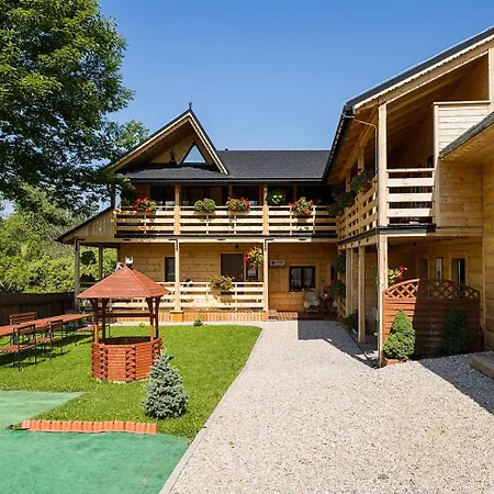 Baranówka - Z Widokiem Na Giewont, W Paśmie Gubałówki By Shortstaypoland * Ratulow