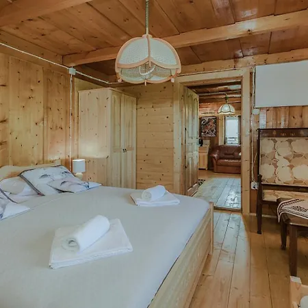 Baranowka - Z Widokiem Na Giewont, W Pasmie Gubalowki By Shortstaypoland Ratulow